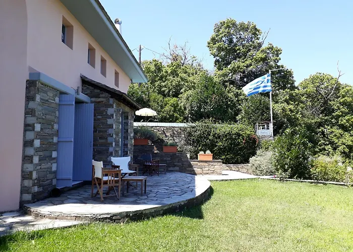 Tsagkarada Country Estate With Pool